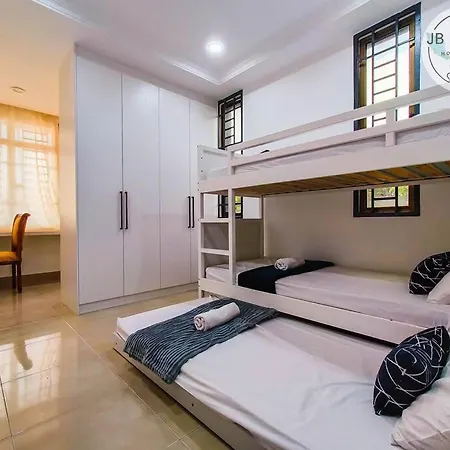 Two-Nine Muslim Villa By Jbcity Home Johor Bahru Exterior photo